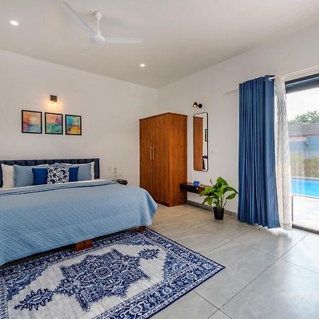 Saffronstays Mayfair Gardens 4 Bedroom Petfriendly Pool Villa Alibag Bagian luar foto