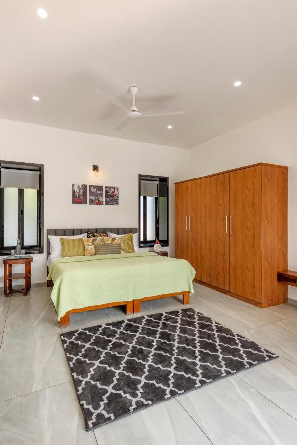 Saffronstays Mayfair Gardens 4 Bedroom Petfriendly Pool Villa Alibag Bagian luar foto