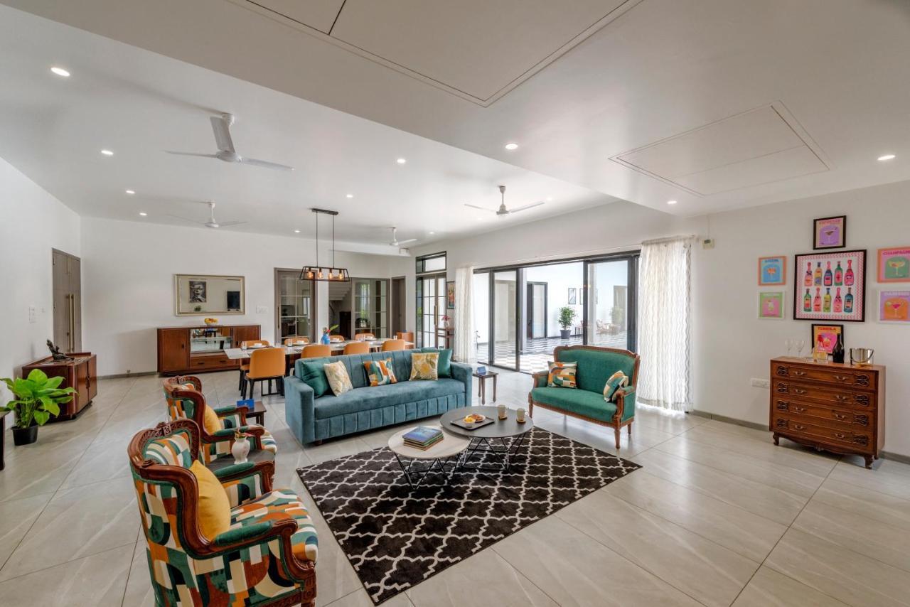 Saffronstays Mayfair Gardens 4 Bedroom Petfriendly Pool Villa Alibag Bagian luar foto